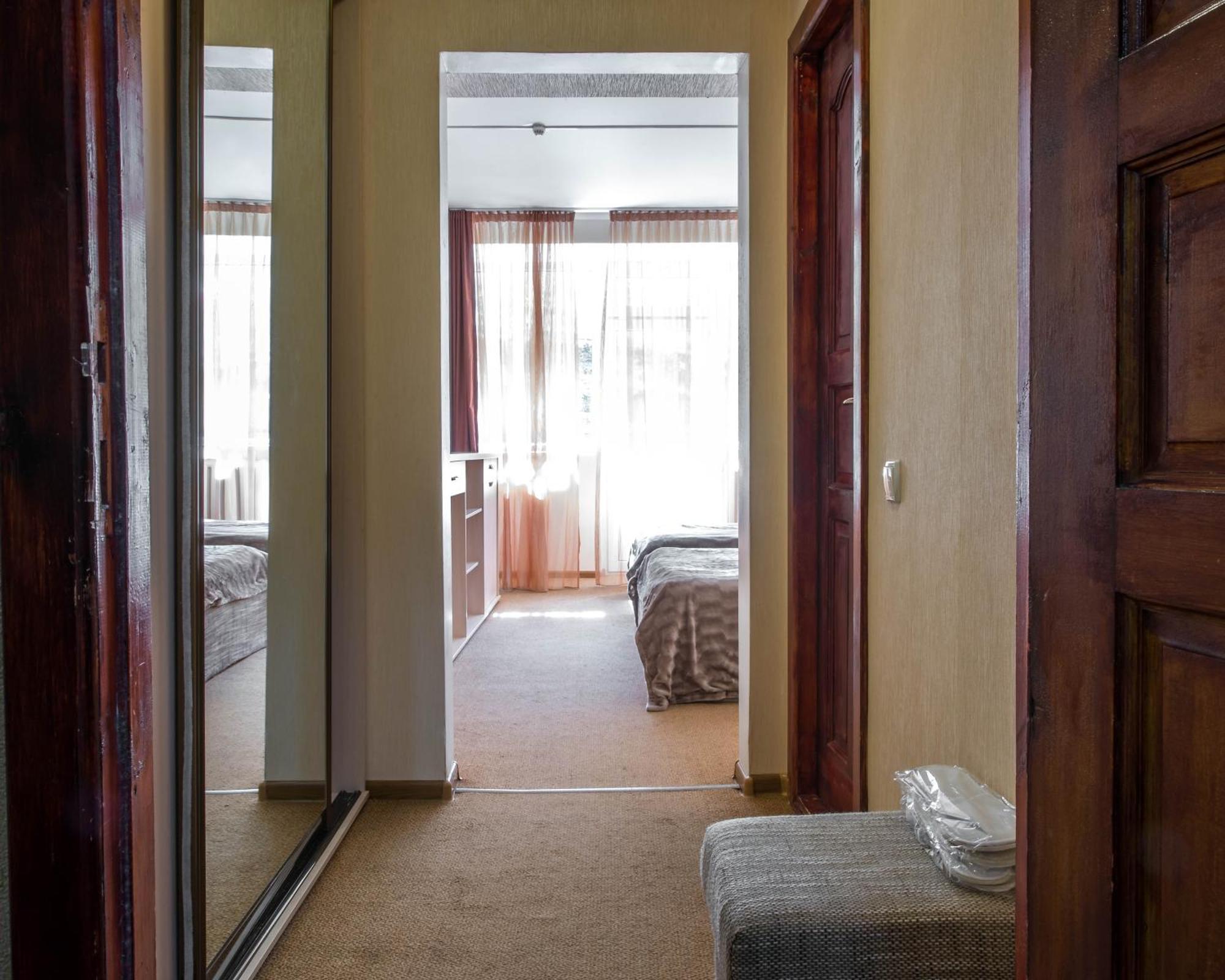 Shymbulak Resort Hotel Almaty Quarto foto